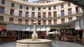 Una parada en la única y extraordinaria Plaza Redonda de Valencia